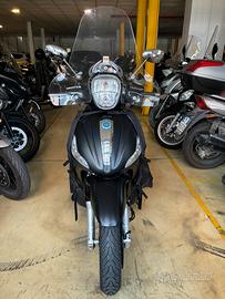 Piaggio Beverly 300 police