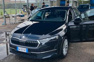 SKODA OCTAVIA 2.0  TDI DSG  150cv  2025 11MIL KM