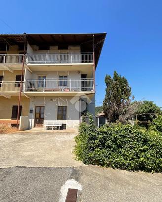 CASA SEMINDIPENDENTE A FORNO CANAVESE