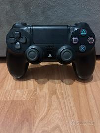 Joystick Per Playstation 4 In Buone Condizioni.