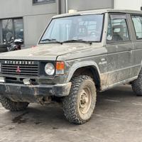 MITSUBISHI PAJERO per ricambi usati 4D56