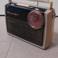 vecchia radio GRUNDIG