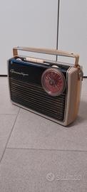 vecchia radio GRUNDIG