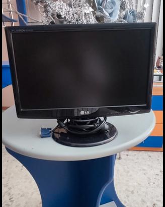 2 MONITOR  20 POLLICI 