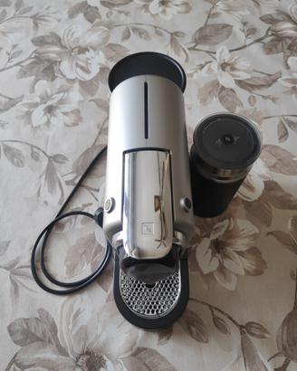 Macchina nespresso Citiz e montalatte