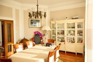 Villa di 223 m² con più di 5 locali e box auto dop
