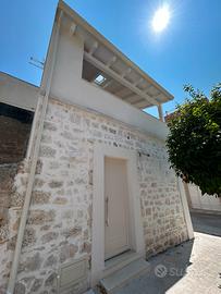 Casetta con terrazzino