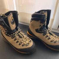 Scarponi alpinismo donna