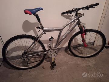 Mountain bike Shadow 7005 Lux Tech