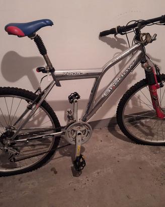 Mountain bike Shadow 7005 Lux Tech