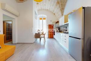 NOVITÀ! Indipendente ristrutturata, già B&B, con t