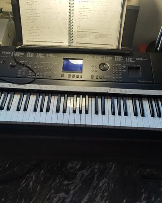 Pianoforte digitale Yamaha DGX660