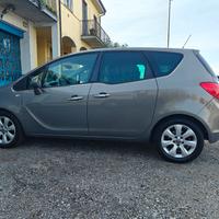 Opel Meriva 1.4 Turbo benzina 120cv Cosmo 