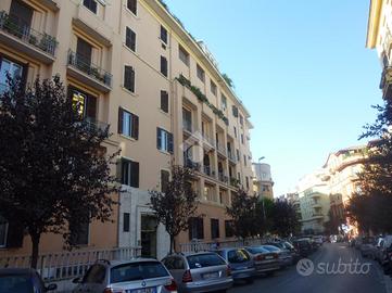 4 LOCALI A ROMA