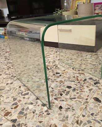 Coppia comodini  vetro piegato