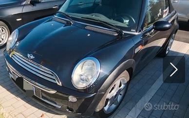 MINI Mini Cabrio (F57) - 2007