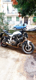 Moto Yamaha MT07