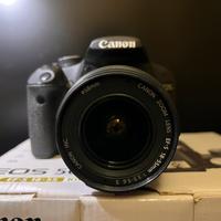 Canon EOS 500D + EF-S 18-55 DSLR + Scatola + Kit