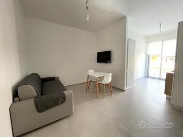 Bilocale in appartamento con piscina