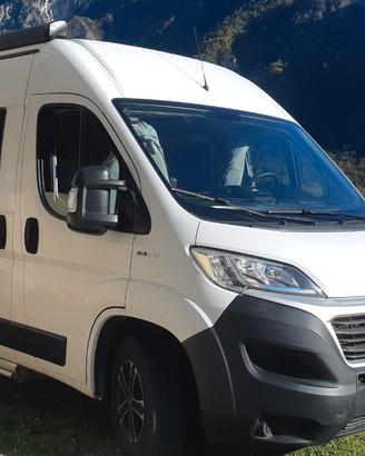 Furgonato Weinberg Carabus 6 m