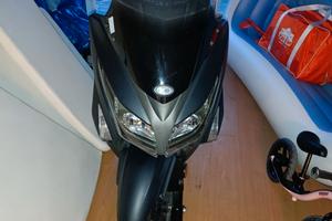 kymko down Town 300 cc
