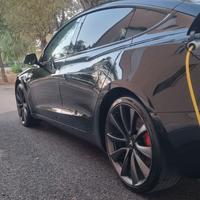 Tesla model 3 performance