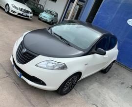 LANCIA YPSILON 1.2 69CV ECOCHIC S GPL MOMODESIGN