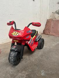 Triciclo moto elettrica peg perego Ducati
