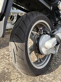 Moto BMW R850R