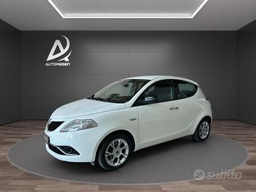 Lancia Ypsilon 1.2 69 CV 5 porte Platinum