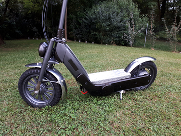 Monopattino su base ciao piaggio