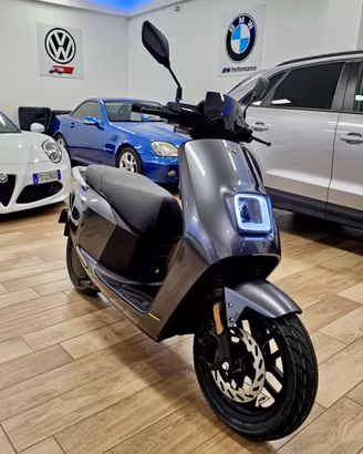 LvNeng NCE S - Scooter elettrico 125 (6,6 kW - 110