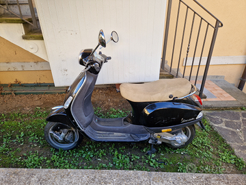 Piaggio Vespa 50 4T