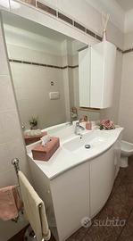 MOBILE BAGNO + LAVABO + SPECCHIO + RUBINETTO