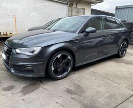 Splendida Audi a3 S-line DSG