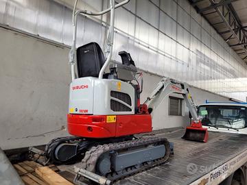 Miniescavatore Takeuchi TB 210R usato