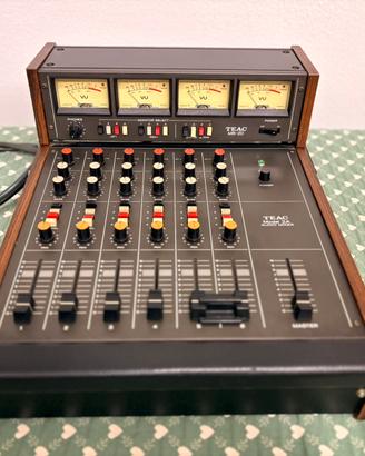 Mixer analogico teac model 2 con meter mb 20