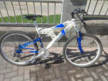 Mountain bike rave xmr 