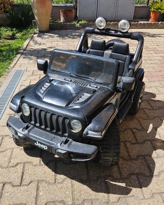 Jeep wrangler elettrica  per bambini 2 posti- auto