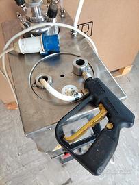 Erogatore automatico per gelatina