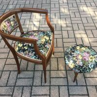 Sedia con pouf antica