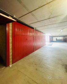 Box spazioso ,disponibile da subito