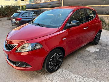 Lancia Ypsilon 1.0 FireFly 5 porte S&S Hybrid Ecoc