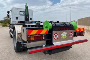 SCARRABILE NUOVO 16 TON CON IVECO 180 E 28 EURO 5