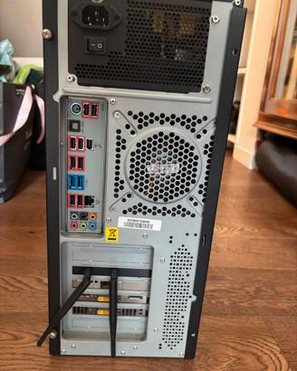 PC Fisso AMD / 16GB RAM / SSD + Grafica NVIDIA GTX