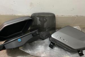 Coppia borse laterali e cupolino parabrezza basso