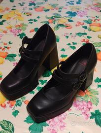 scarpa nera décolleté con doppio cinturino