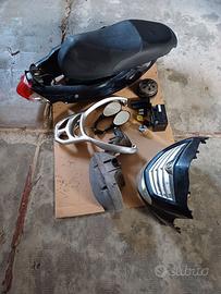 Ricambi scooter Sym hd 200 evo anno 2009