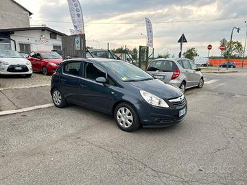Opel Corsa 1.2 5 porte Cosmo