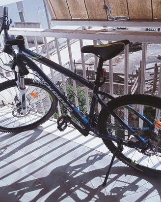 mountain bike Rockrider ST540 – Pari al nuovo